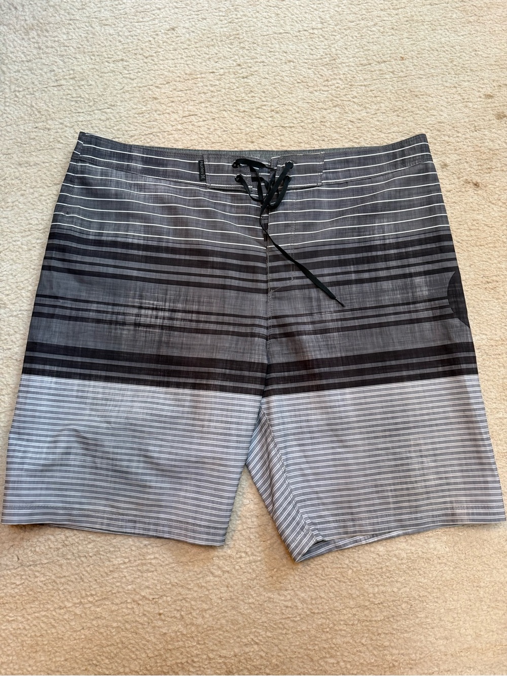 Men’s Hurley Board Shorts Size 34